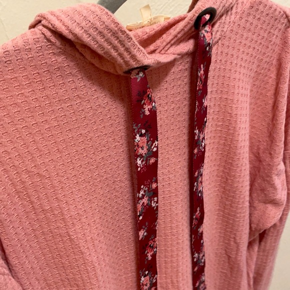 Pink hoddie - Picture 2 of 2